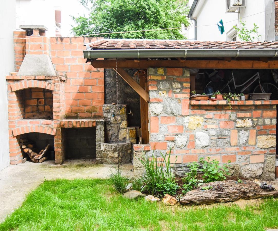 스메데레보 Agape Apartman 아파트 외부 사진